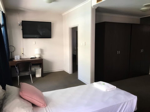 The Cavenagh - Accommodation Daintree 2