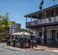 The Corner Hotel Alexandra - Accommodation Daintree