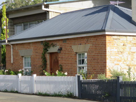 The Cottage South Hobart - Accommodation Daintree 0