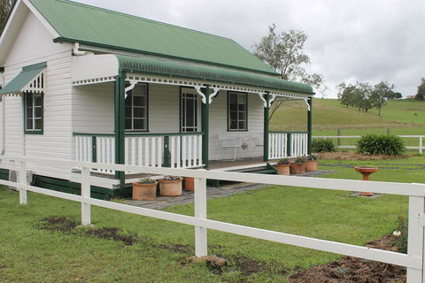 The Dollhouse Cottage - Accommodation Daintree 0