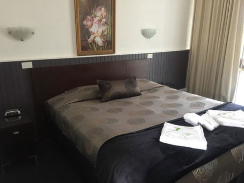 The Esplanade Motel - Accommodation Daintree 1
