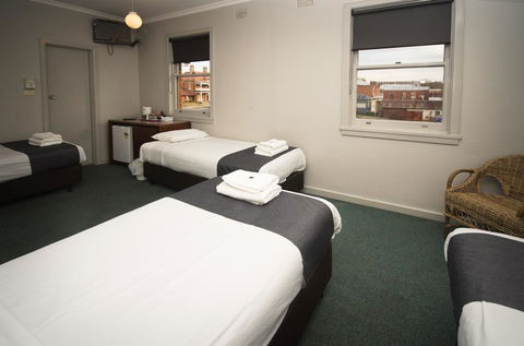 The George Hotel - Accommodation Daintree 1