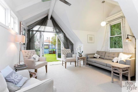 The Gatehouse - Light Filled Cottage In The Leafy Suburb Of Hawthorn - Accommodation Daintree 1