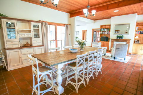 The Grange Homestead - Accommodation Daintree 0