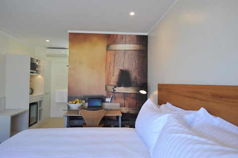 The Griff Motel - Accommodation Daintree 0