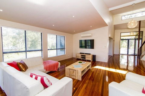 The Holiday House - Accommodation Daintree 1