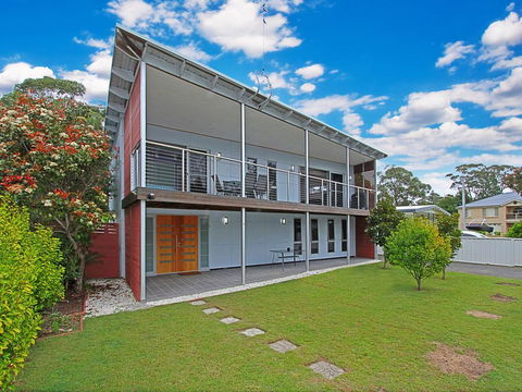 The Lake House - Lake Conjola - Accommodation Daintree 2