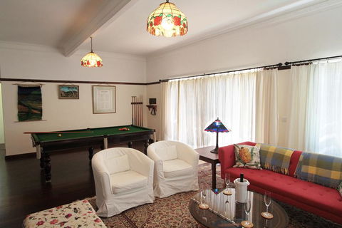 The Leura Mountain House - Accommodation Daintree 3