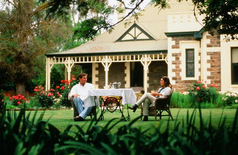 The Lodge Country House - Accommodation Daintree 0