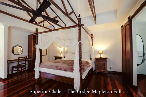 The Lodge Mapleton Falls - Accommodation Daintree 3