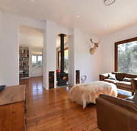 The Parson's Vineyard Retreat - get amongst the vineyards in a historic home - Accommodation Daintree