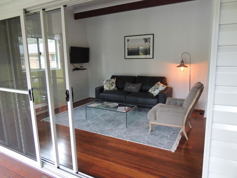 The Pouch B & B - Accommodation Daintree 3