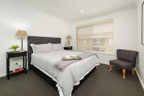 The Provincial - Central & Sophisticated - Accommodation Daintree 3