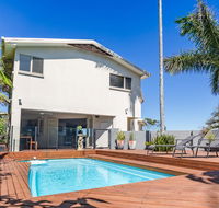 The Richmond Beach Villa - Accommodation Daintree