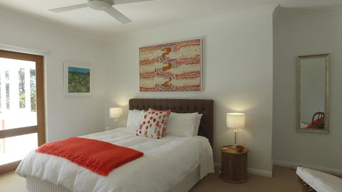 The Ridge Retreat At Mollymook - Accommodation Daintree 3