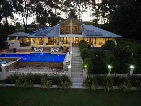 The Ridge Retreat At Mollymook - Accommodation Daintree 0