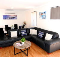 The Royal Dolphin Holiday Home - Accommodation Daintree
