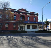 The Royal Hotel - Accommodation Daintree