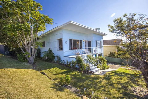 The Seaside Beachhouse Mollymook - Accommodation Daintree 1