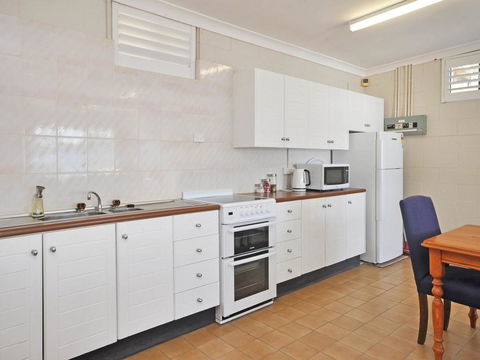 The Studio On The Lake @ Fishing Point, Lake Macquarie - Honestly Put The Line In And Catch Fish - Accommodation Daintree 3