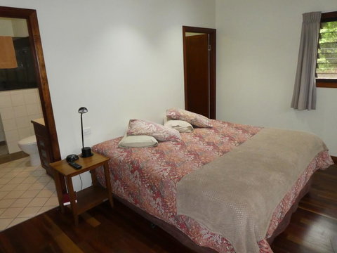 The Summit Bed & Breakfast - Accommodation Daintree 2