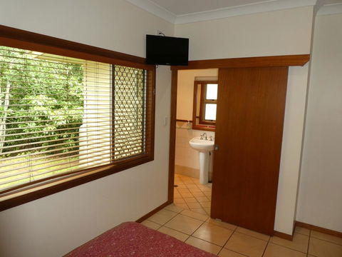 The Summit Rainforest Retreat - Accommodation Daintree 3