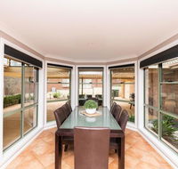 The Tinnock Entertainer Large  Comfy  Wifi - Accommodation Daintree