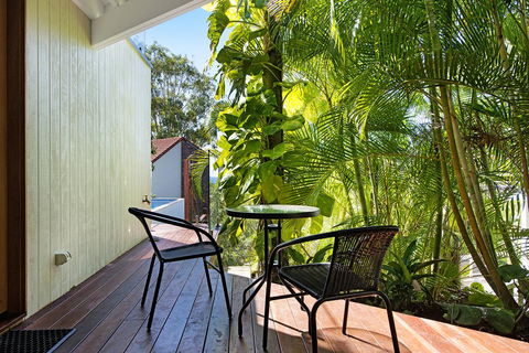 THE VIEW, TUGUN - 4 Bedrooms - Sea Views - Private Heated Pool - Accommodation Daintree 3