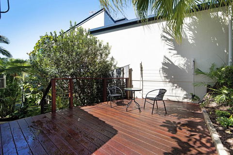 THE VIEW, TUGUN - 4 Bedrooms - Sea Views - Private Heated Pool - Accommodation Daintree 1