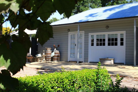 The Villa - Accommodation Daintree 0