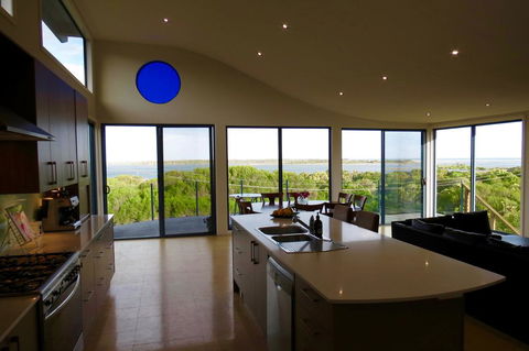 The Wave Oasis SC B&B - Accommodation Daintree 2