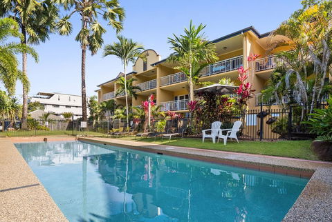 The York Beachfront Holiday Apartments - Accommodation Daintree 0