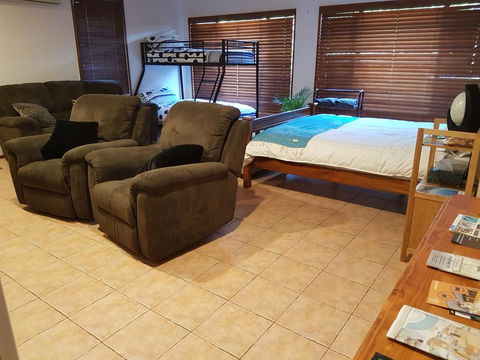 Theme Park Getaway - Accommodation Daintree 3