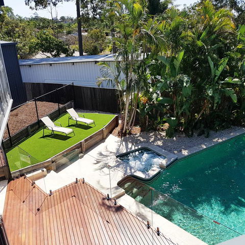 Theme Park Villas - 3 Min Drive To Movie World - Accommodation Daintree 3
