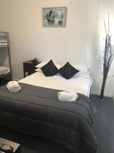 Tin Can Bay Budget Accommodation - Accommodation Daintree 0