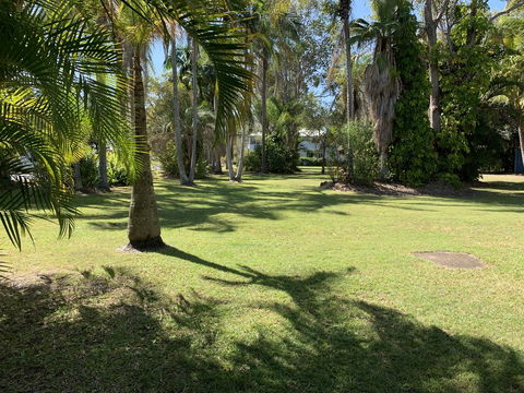 Tin Can Bay Motel - Accommodation Daintree 3