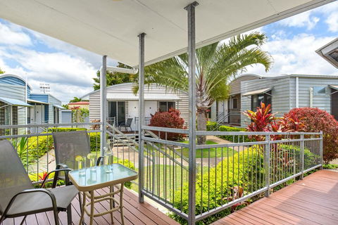 Tin Can Bay's Sleepy Lagoon Motel - Accommodation Daintree 0