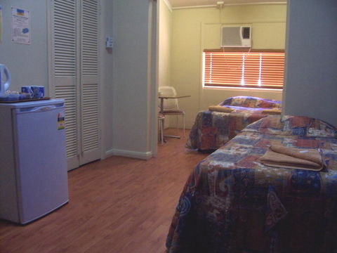 Todd Tavern - Accommodation Daintree 3