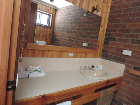 Tooleybuc Country Roads Motor Inn - Accommodation Daintree 1