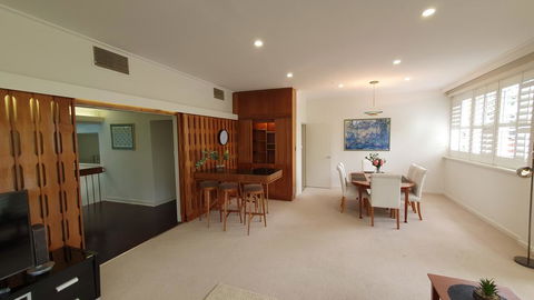 Toorak Luxury Living - Accommodation Daintree 0