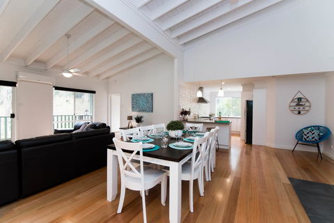 Toorongo River Chalets - Accommodation Daintree 0