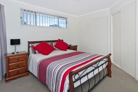 TOPVIEWS - 15Second Av BH - Accommodation Daintree 3