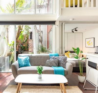 Trendy Loft Near Smith St. with Cosy Courtyard and Parking - Accommodation Daintree