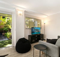 Tropical Townhouse With Two Courtyards and Pool - Accommodation Daintree