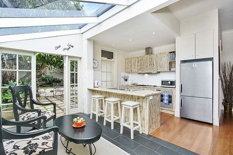 Two Bedroom Apartment Edwin Street - Accommodation Daintree 3