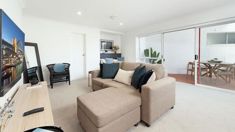 ULTIMATE BONDI LIVING - Accommodation Daintree 0