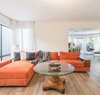 ULTRA SPACIOUS STYLISH HOME IN PRESTONS - SYDNEY - Accommodation Daintree