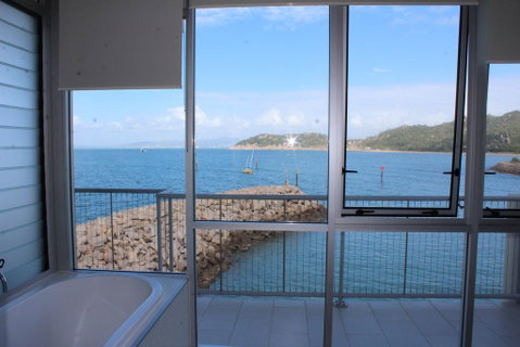 Unit 3302 One Bright Point - Accommodation Daintree 2