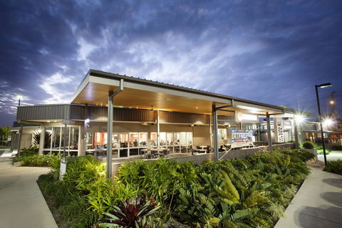 Vale Hotel - Accommodation Daintree 0