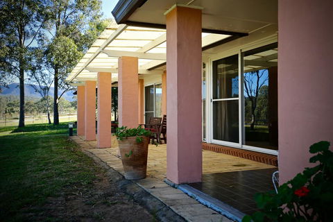 Verona Vineyard Cottage - Accommodation Daintree 1